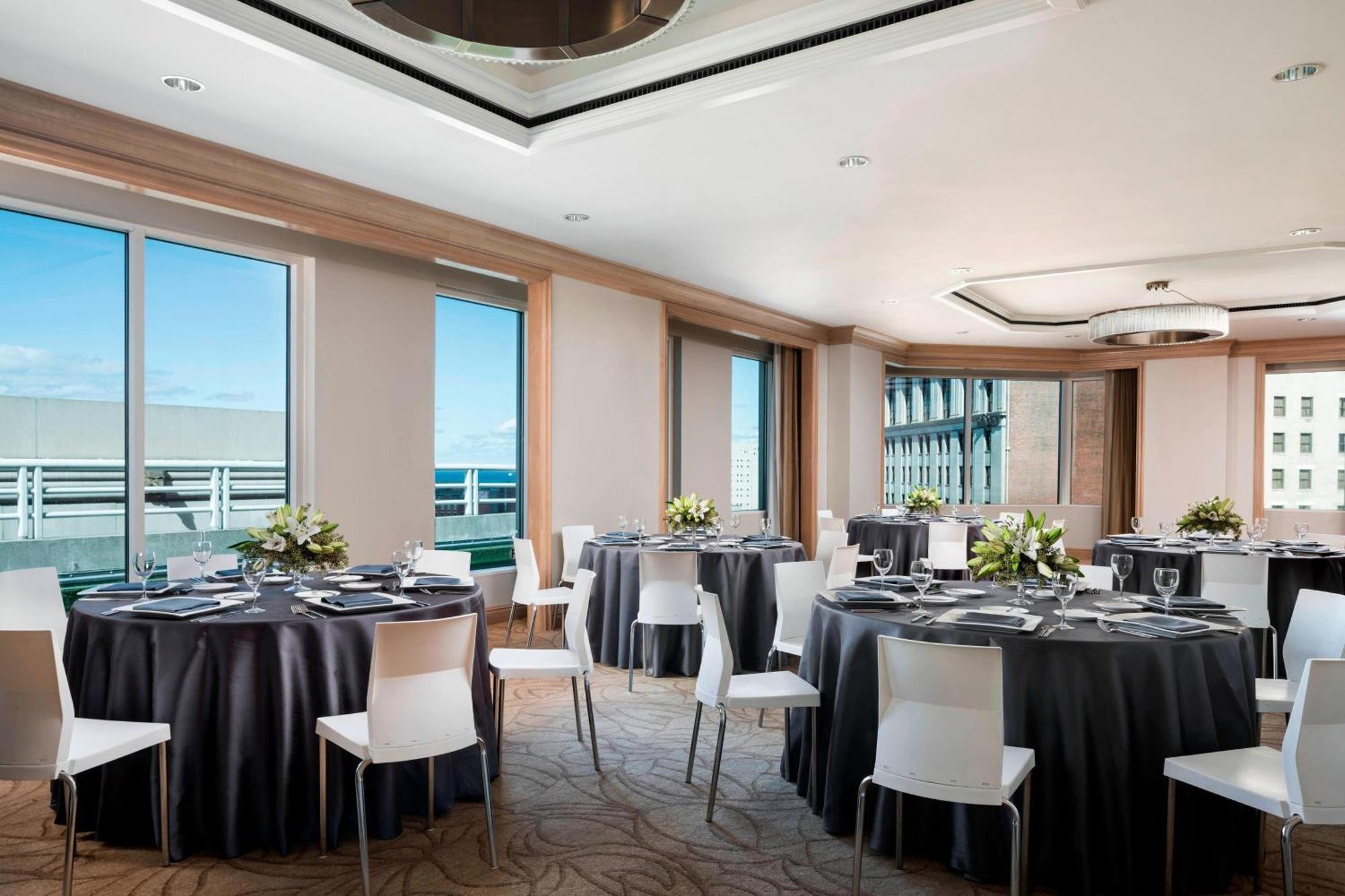 The Ritz-Carlton, Cleveland Hotel Exterior photo
