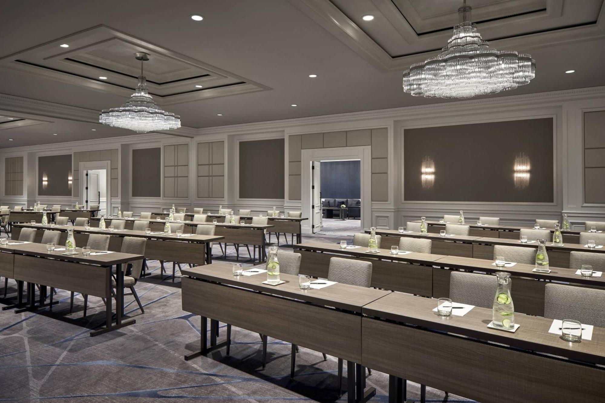 The Ritz-Carlton, Cleveland Hotel Exterior photo